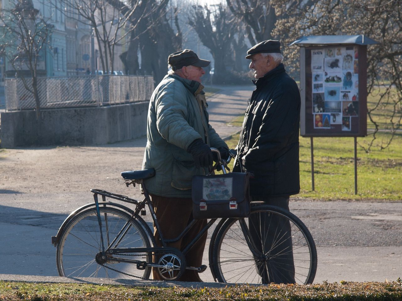 Trzynaste emerytury dla miliona seniorów – rekordowa wypłata wsparcia finansowego!