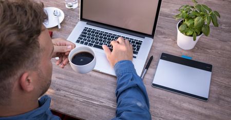 Home office zaciera granice między pracą a życiem prywatnym