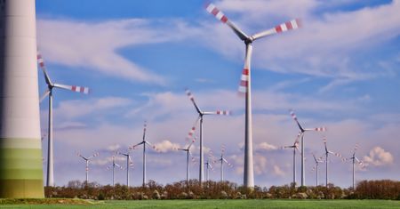We wrześniu wznowienie konsultacji ws. budowy sieci przesyłowej dla morskich farm wiatrowych na Pomorzu