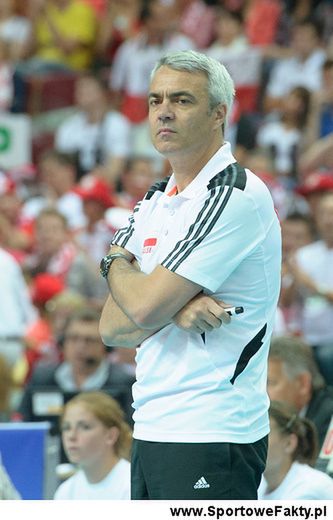 Myśli trenera już od dawna krążą wyłącznie wokół IO.