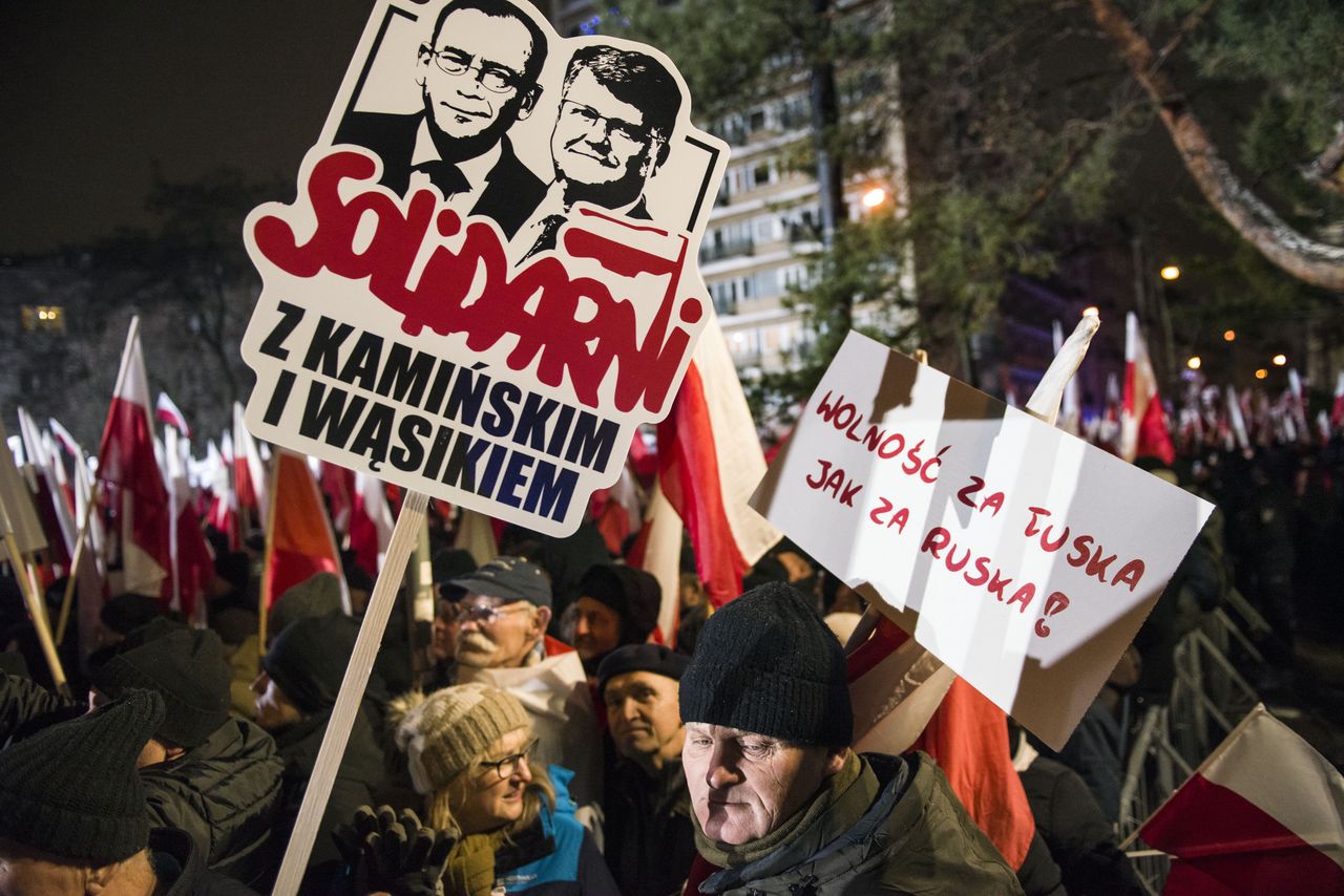 Polacy nie przyjmują narracji ws. skazanych. Kategoryczny sondaż