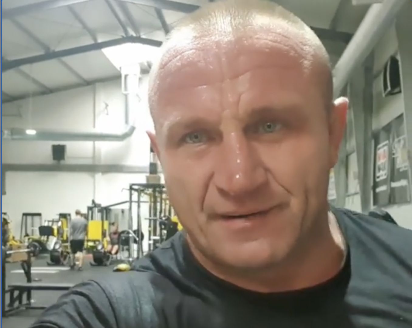 Pudzianowski robi to nawet we Wszystkich Świętych. Zadziwiające