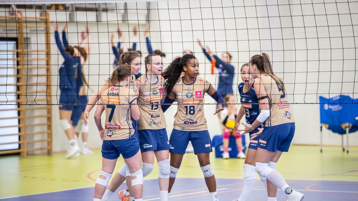 TOP FOUR PIŁA, siatkówka Piła, sport