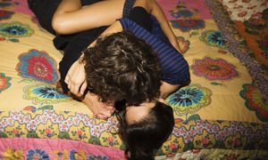 Jeden pocałunek i koniec związku? Naukowcy wyjaśniają fenomen