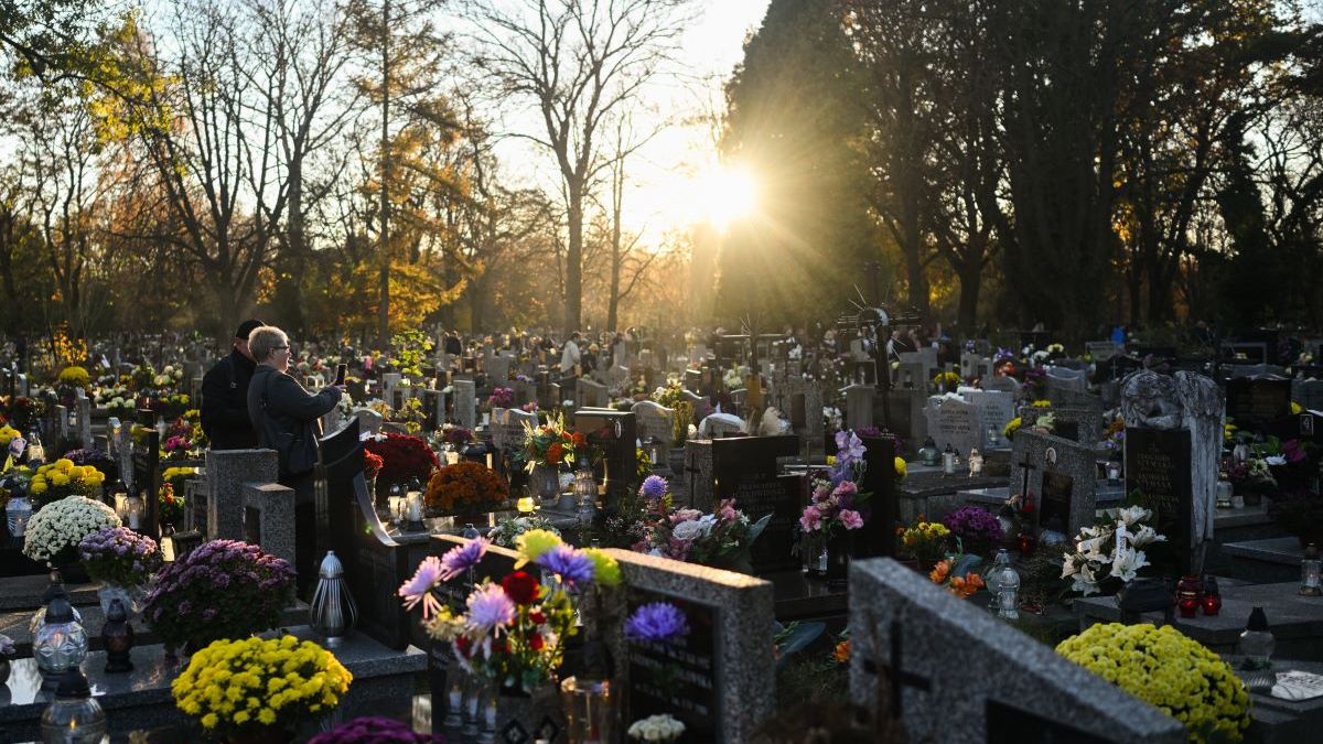 Pogoda na Wszystkich Świętych. IMGW pokazał nowe prognozy
