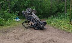 Bez wiedzy rodziców wybrali się na przejażdżkę. Doszło do wypadku