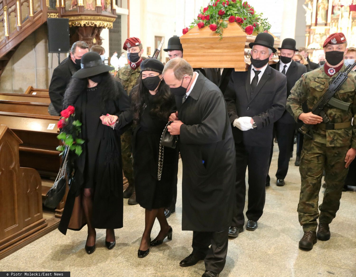 Rodzina na pogrzebie Krzysztofa Krawczyka