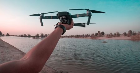 Pracownicy DJI zdefraudowali 150 mln dolarów. Zwolniono 29 pracowników