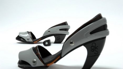 Szpilki zmienne jak kobieta 1