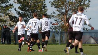 Piorunująca końcówka Zamczyska Mrukowa w Klimkówce. Team Dariusza Kmiecika poprowadzili do zwycięstwa dwaj 16-latkowie