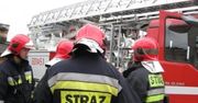Lipy: Całe poddasze domu objęte ogniem. W akcji dziesięć zastępów straży pożarnej