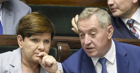 Kolejne państwowe spółki ze statusem "nie na sprzedaż". Ekonomista: zmiany kosztem konkurencji i konsumentów