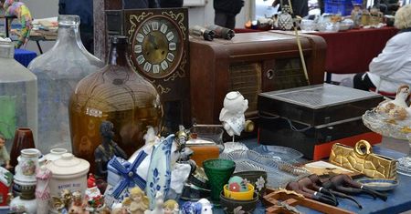 Masz w domu niepotrzebne rzeczy? Chcesz je sprzedać? Miejsce i stanowisko zapewni Ci Targ pod Zamkiem