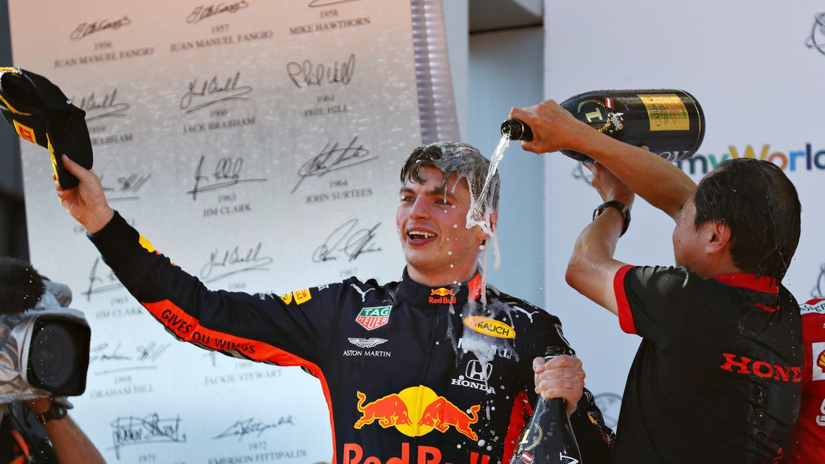 Materiały prasowe / Red Bull / Na zdjęciu: Max Verstappen po wygranej w Austrii