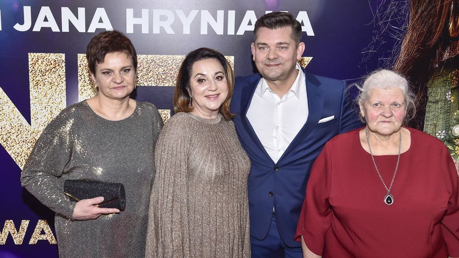 Danuta Martyniuk została blondynką w rozmiarze 38. Tak się teraz nosi żona Zenka, króla disco polo 