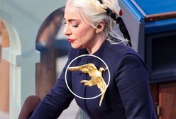 Lady Gaga zaśpiewała hymn na inauguracji prezydenta USA Joego Bidena. Wszyscy patrzyli na złotą przypinkę