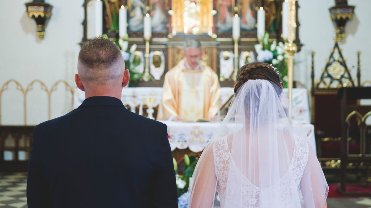 Rośnie liczba unieważnianych ślubów kościelnych
