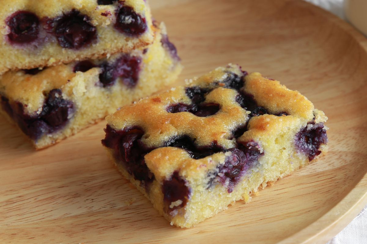 Blueberry cake