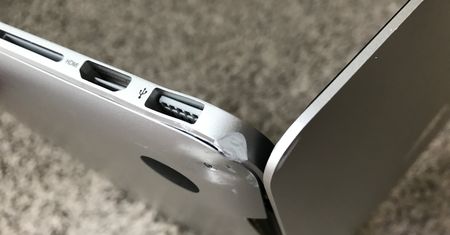 Tak wygląda MacBook Pro, który spadł z III piętra...