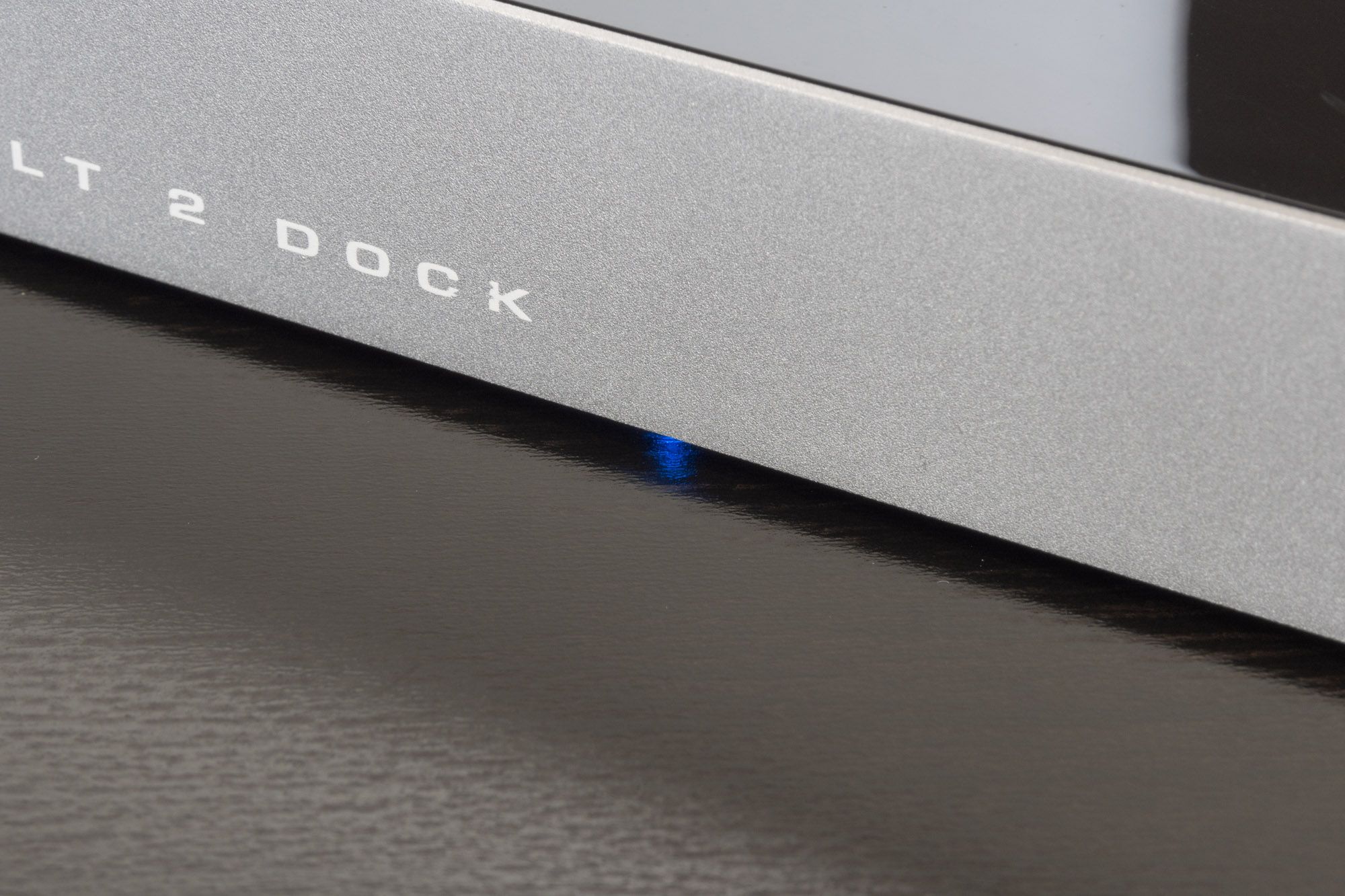 OWC Thunderbolt 2 Dock – bardzo drogi sposób na porządek na biurku 9
