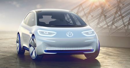 Nowy Volkswagen Golf zapowiada przyszłość bez wypadków drogowych