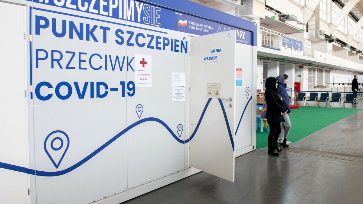 Czwarta dawka dla osób 18 plus od września. Jest zapowiedź ministra zdrowia