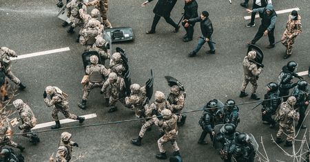 Prezydent Kazachstanu wydał rozkaz. Mogą strzelać do protestujących