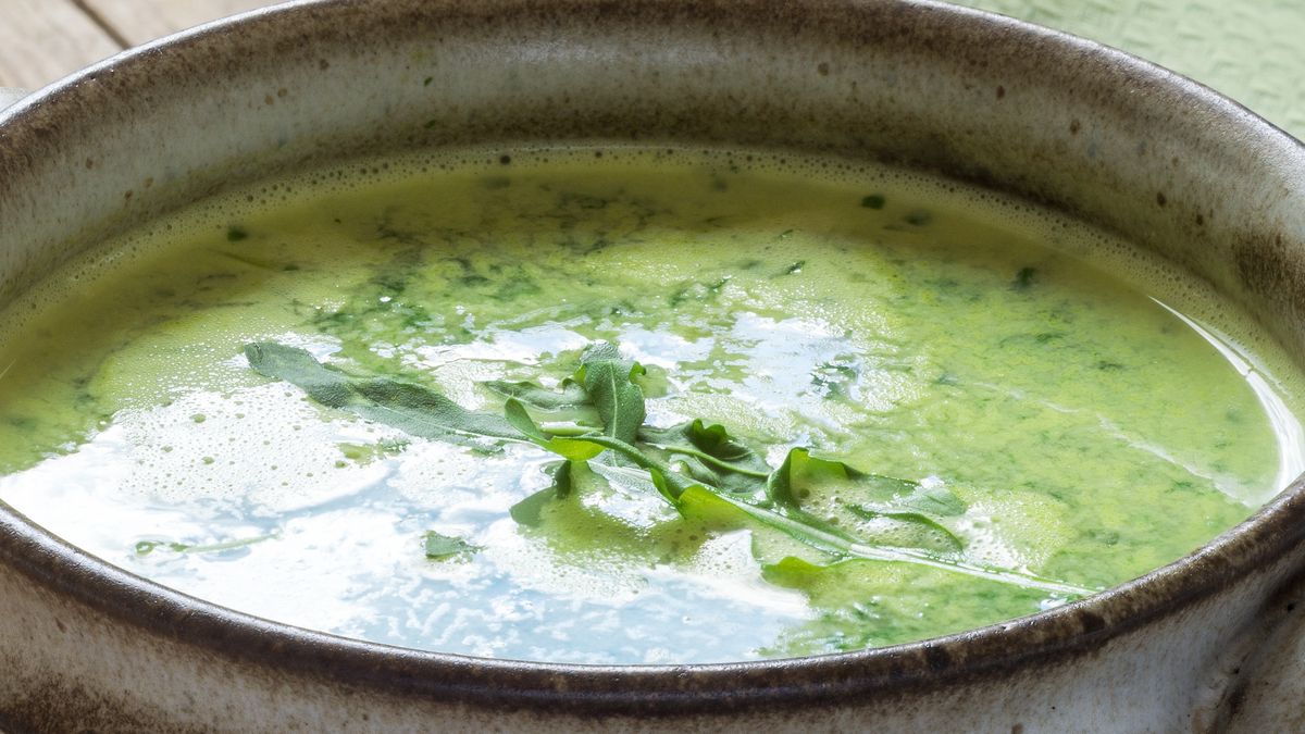 Krem z liści szpinaku