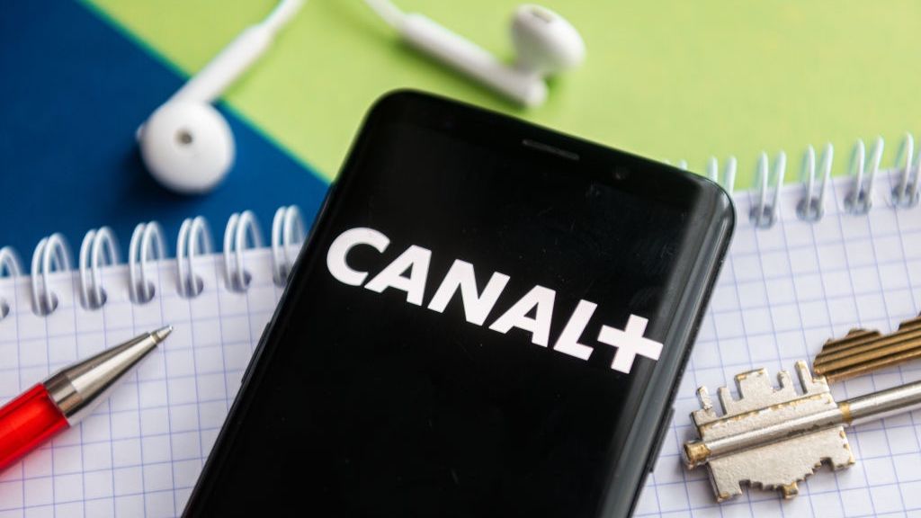 Canal+ wygrał z piratami.