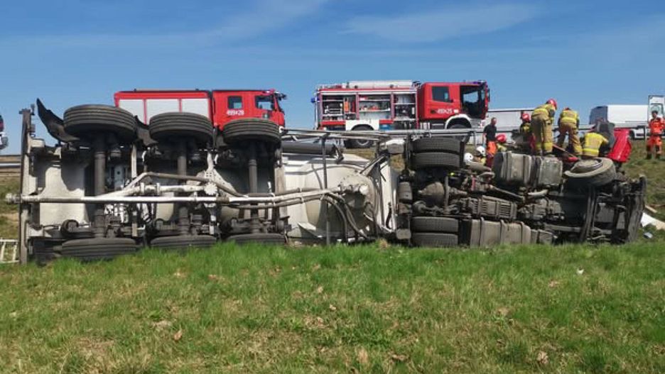 Wypadek z udziałem cysterny na A4