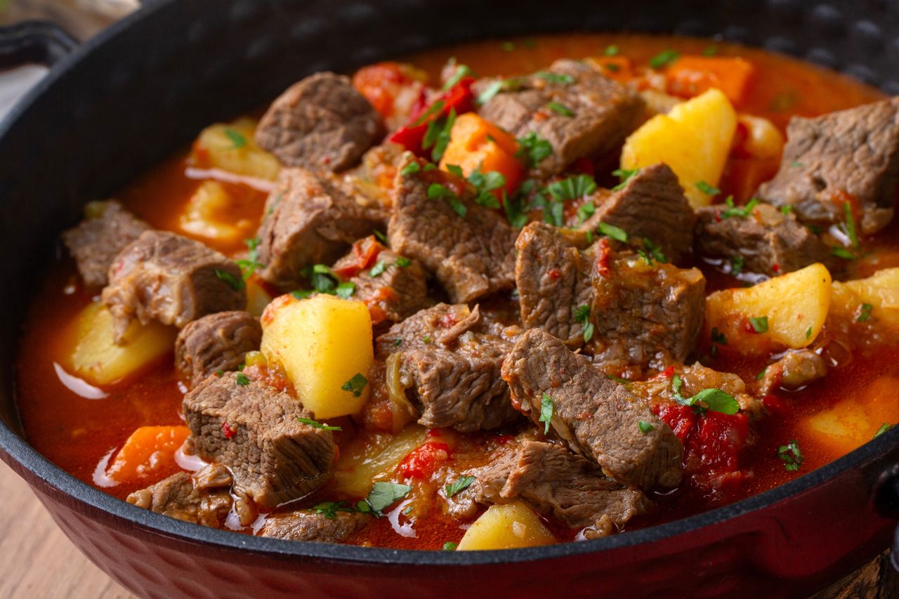 Wróciło do lad mięsnych po latach. Na gulasz nie ma sobie równych