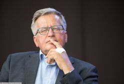 Komorowski krytykuje Dudę. "Jak można?"