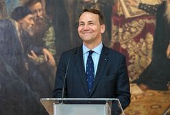 "Niech zdejmie sukienkę". Sikorski ostro o wypowiedziach biskupów