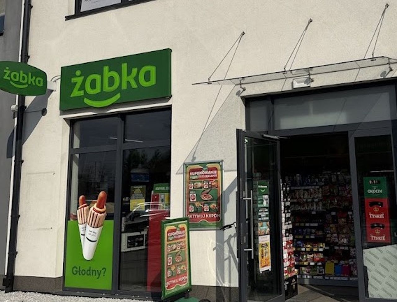 Żabka nie żartuje. Druga czekolada za 1 zł