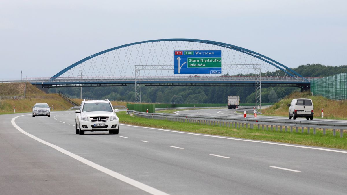 Przetargi będą dotyczyć 330 km nowych i 330 km istniejących dróg.