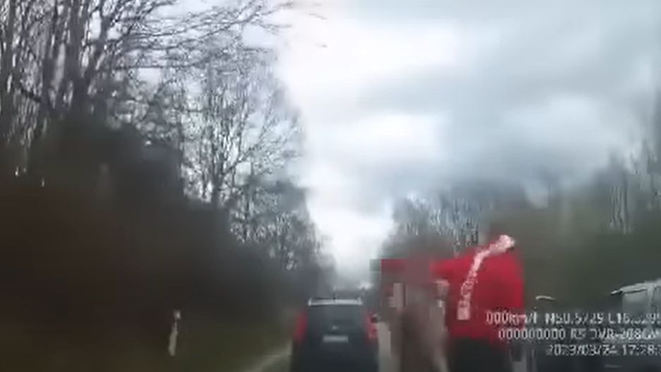 Wpadł w furię i pobił kobietę. Okazało się, że to policjantka