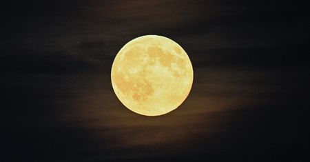 Tajemnicza dziura między Ziemią i Księżycem. To spore zaskoczenie