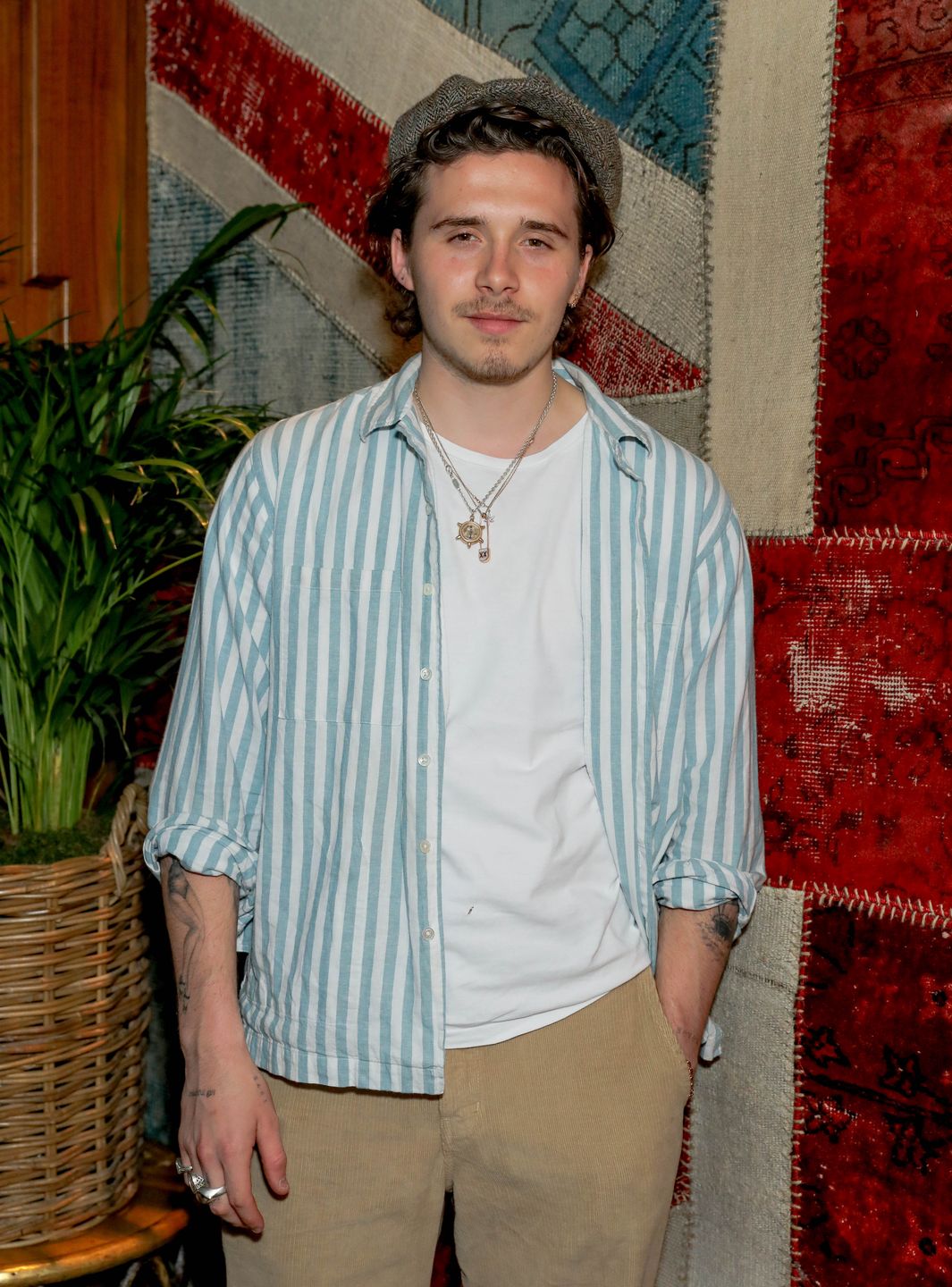 Brooklyn Beckham NAJSEKSOWNIEJSZYM MĘŻCZYZNĄ świata magazynu "People"