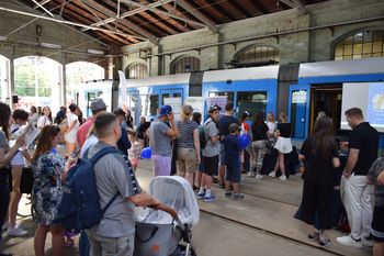 Rodzinny Piknik Bezpieczeństwa w Zajezdni Borek. Tramwaj zawsze ma pierwszeństwo przed pieszym!