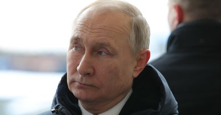 Putin przekonuje, że może przekierować eksport energii z Zachodu. Ekspert: "To blef"