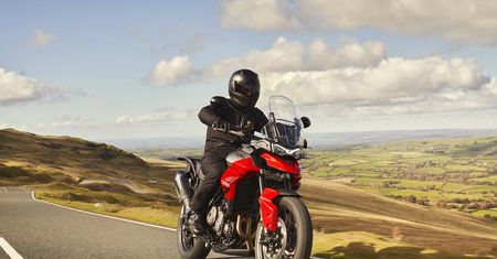 Debiutuje Triumph Tiger 850 Sport, ale nie jest to zupełnie nowy model