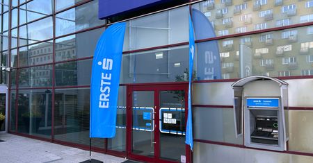 Jeden z największych banków w Polsce zmienił nazwę. Oszuści chcą to wykorzystać