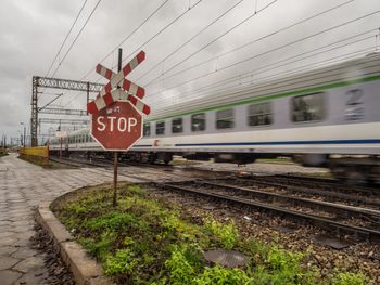 Nowe wagony wyjadą na tory przed terminem. Pojadą z prędkością do 200 km/h