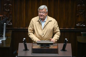 "Zakrapiana biesiada" w hotelu Sejmowym. Polityk KO zaprzecza
