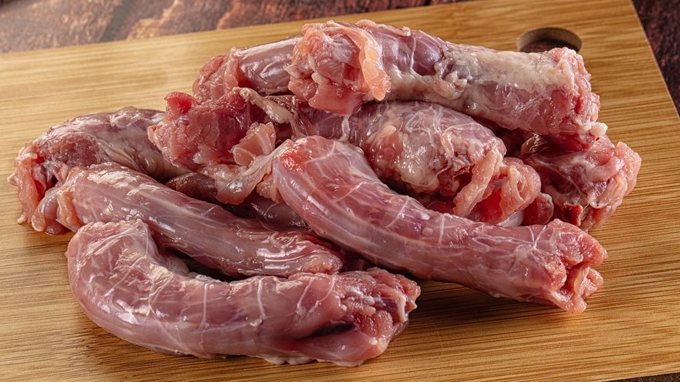 Indycza szyja wraca do łask. To tani produkt pełen kolagenu