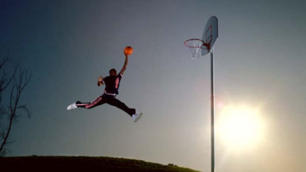 Spór o zdjęcie do loga Nike zakończony. Fotograf przegrał w sądzie 1