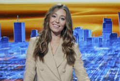 Izabella Krzan pląsa na balkonie w odważnym stroju. Od patrzenia robi się gorąco