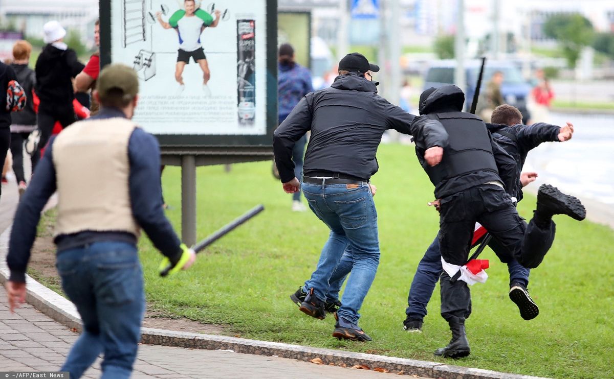 Białoruś. "Marsz jedności" brutalnie tłumiony przez milicję