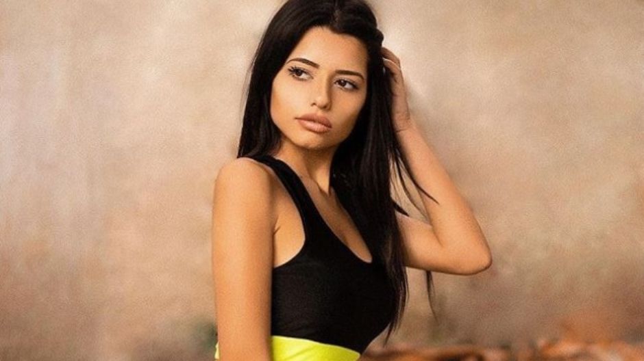 Marianna Bafiti jest modelką, influencerką, ale też studentką ostatniego roku psychologii (Instagram)