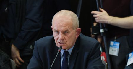 "Kaszpirowski go badał?". Głosy na komisji po słowach prokuratora